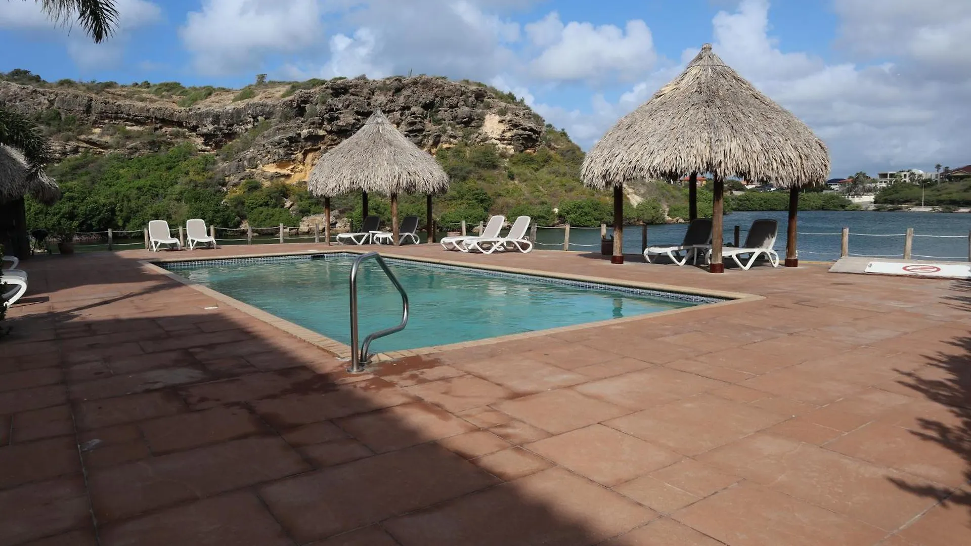 דירות Jan Thiel Ocean View Palapa קוראסאו